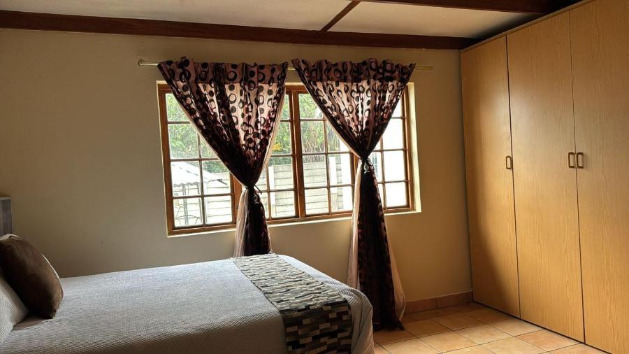 Blue Lantern Bed And Breakfast Кемптън Парк Екстериор снимка